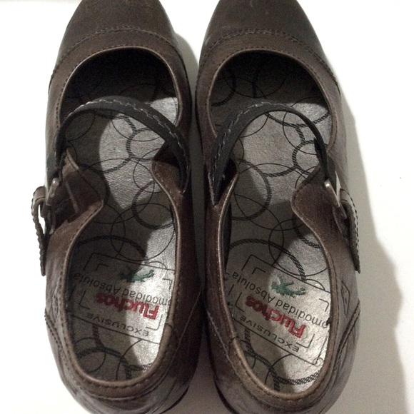 Fluchos dark brown leather slip in shoes - Picture 7 of 9